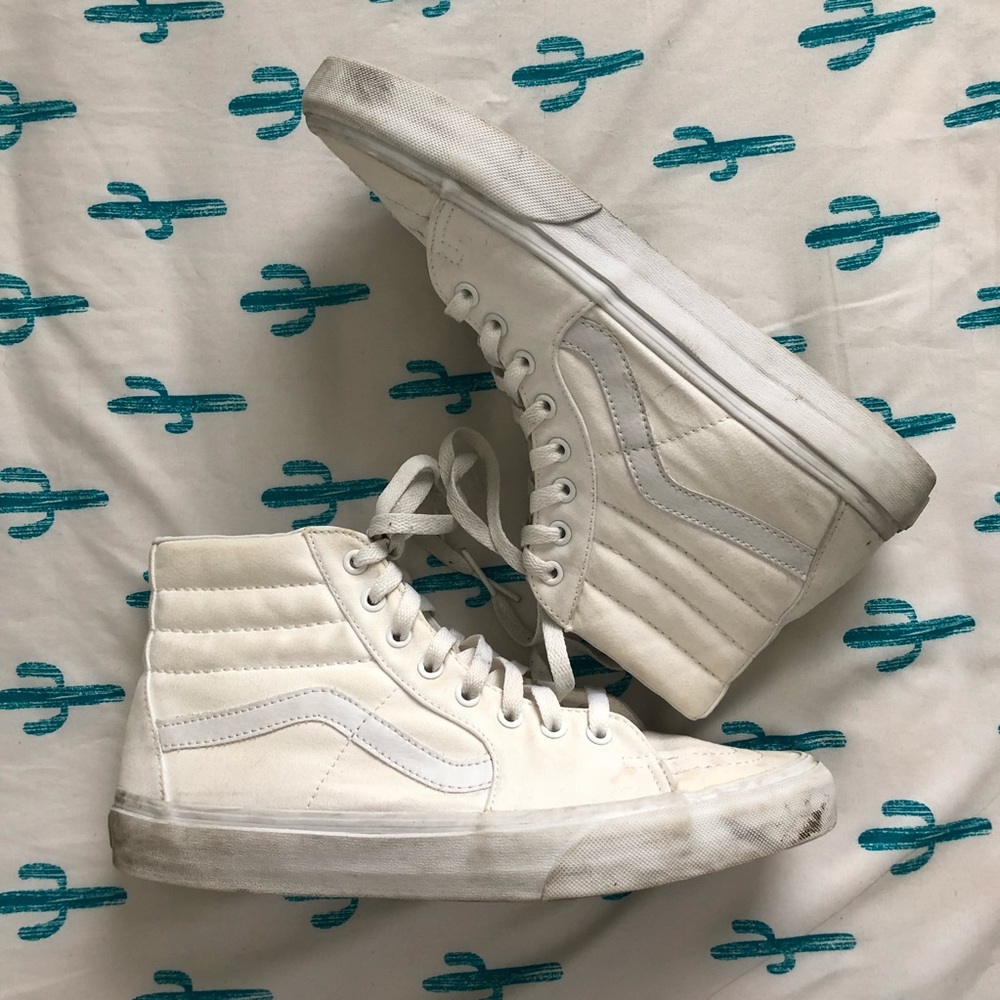 White Vans SK8-Hi sneakers